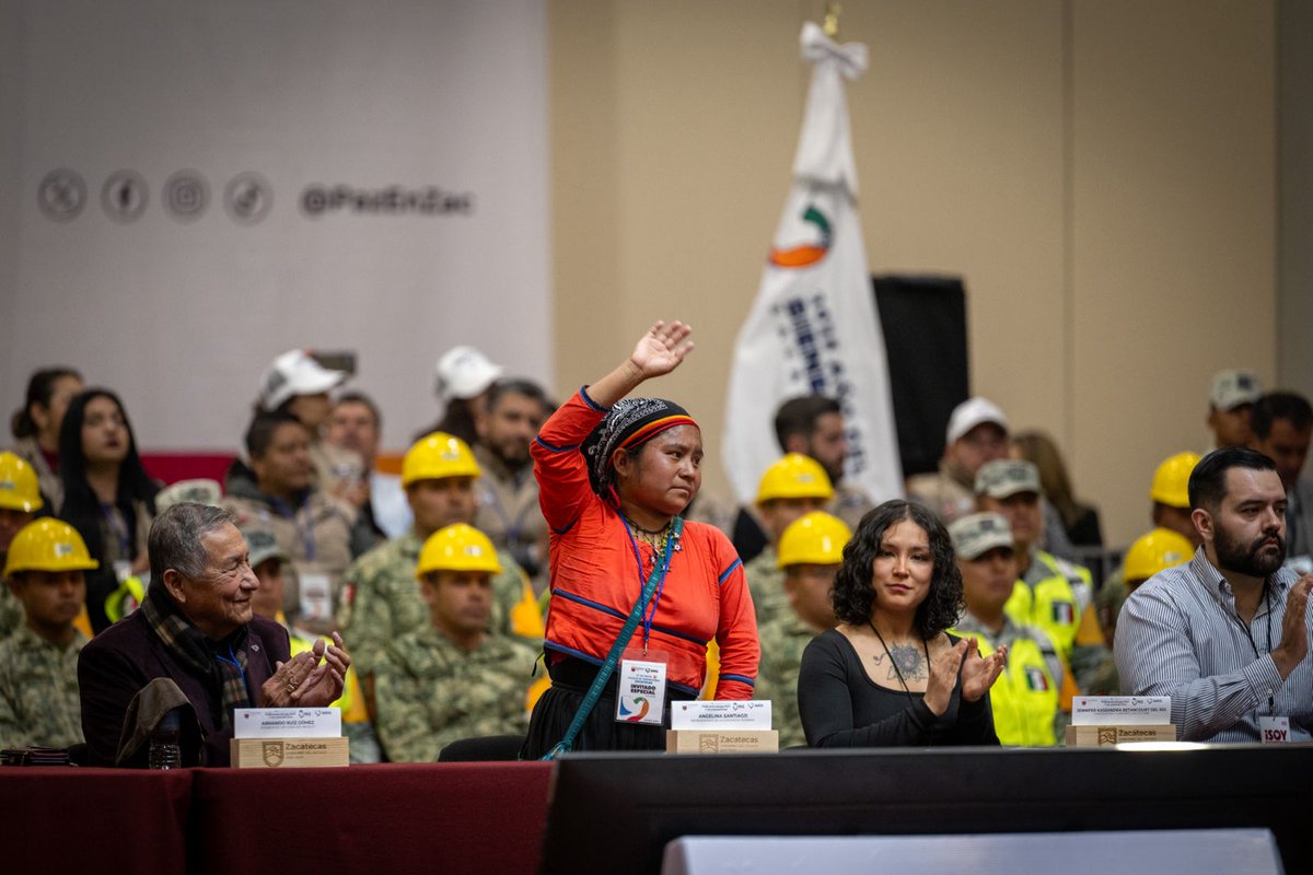 DavidMonrealA's tweet photo. El día de hoy presentamos la Agenda del Año del Bienestar; rendimos cuentas ante el pueblo de Zacatecas como siempre lo hemos hecho: de frente, de manera directa, honesta y sincera.

La Agenda del Bienestar que hoy dimos a conocer busca seguir construyendo un Zacatecas más fuerte bajo cuatro nuevos pilares: Bienestar y Paz, Bienestar y Valores, Bienestar con Desarrollo y Bienestar en Territorio. Seguiremos construyendo, teniendo a la paz como cimiento y al bienestar como objetivo. El 2025 marca el inicio del Año del Bienestar, una etapa en la que consolidaremos lo alcanzado y trazaremos nuevas metas hacia el porvenir.

#PazEsBienestar