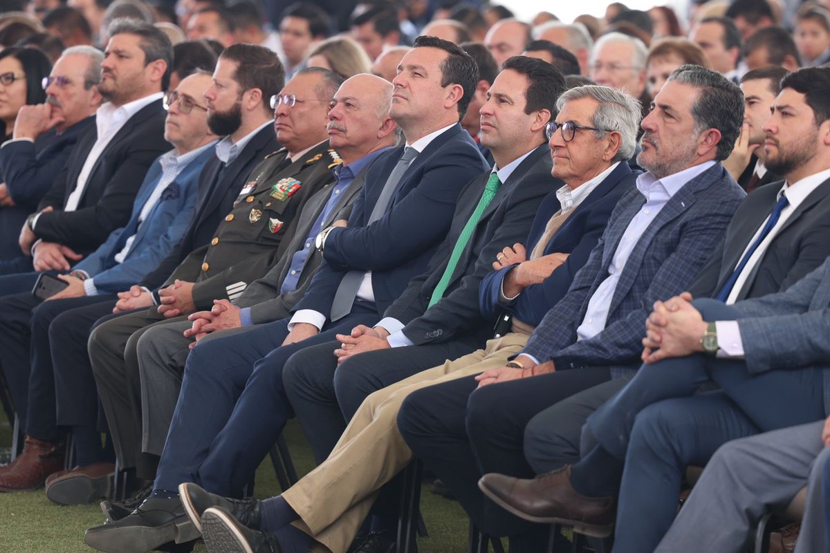 Manolo Jiménez Salinas (@manolojim) on Twitter photo Acompañamos a nuestro amigo el Magistrado Presidente <a href="/MiguelMery/">Miguel F. Mery Ayup</a> en el Informe Anual de Actividades del <a href="/PJCoah/">Poder Judicial Coah</a>, donde se presentaron los avances en la impartición de justicia. ¡Felicidades por los resultados! (1/2) Acompañamos a nuestro amigo el Magistrado Presidente <a href="/MiguelMery/">Miguel F. Mery Ayup</a> en el Informe Anual de Actividades del <a href="/PJCoah/">Poder Judicial Coah</a>, donde se presentaron los avances en la impartición de justicia. ¡Felicidades por los resultados! (1/2)