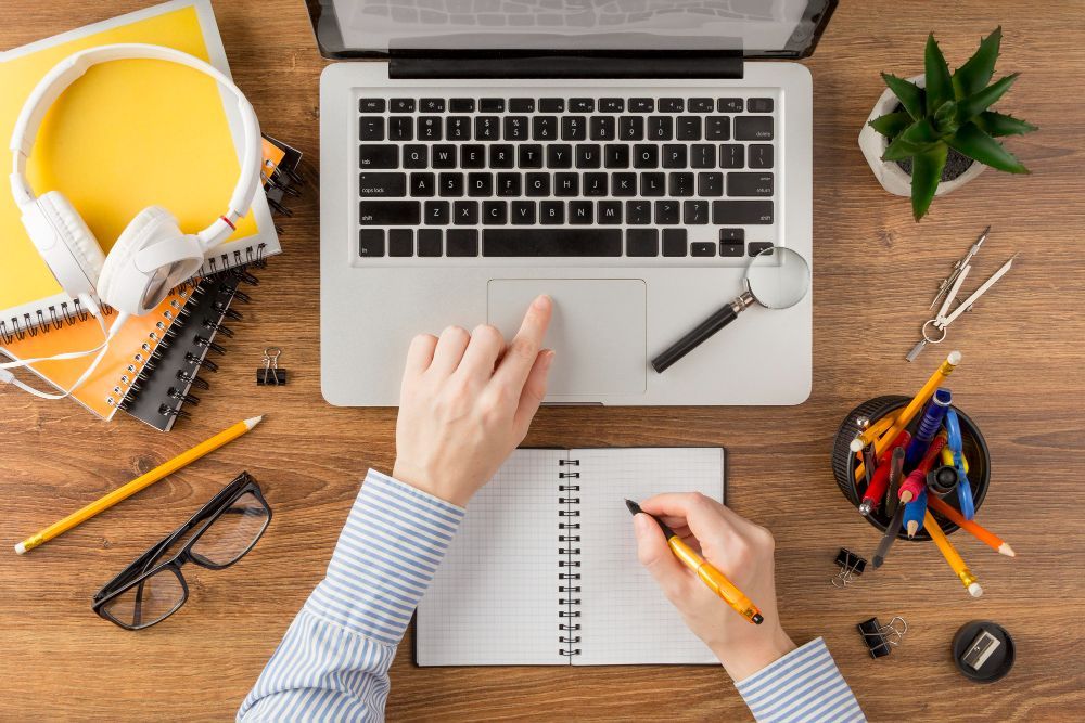 RenTransLtd's tweet image. 🎓📚 At Renaissance Translations, we ensure your online courses speak to a global audience with precision and cultural sensitivity. 🌍✨
👉 Let’s translate knowledge into success: buff.ly/4ayvq9A
#ELearningTranslation #GlobalEducation #RenaissanceTranslations