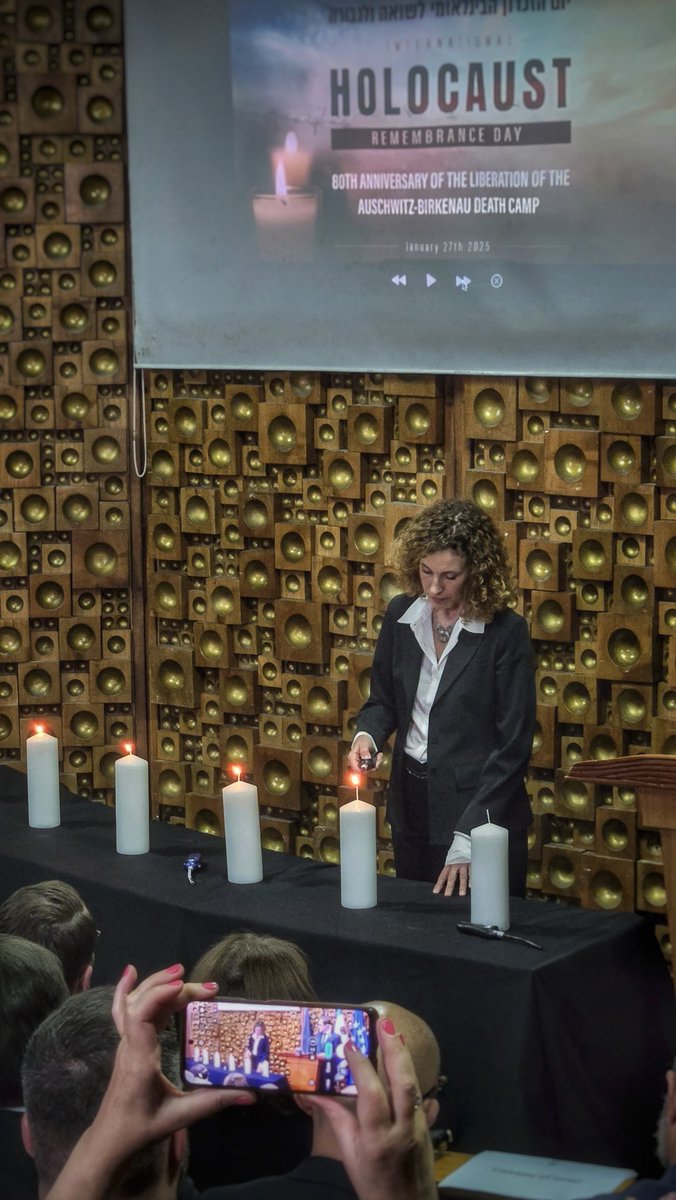 German Embassy Pristina tweet media