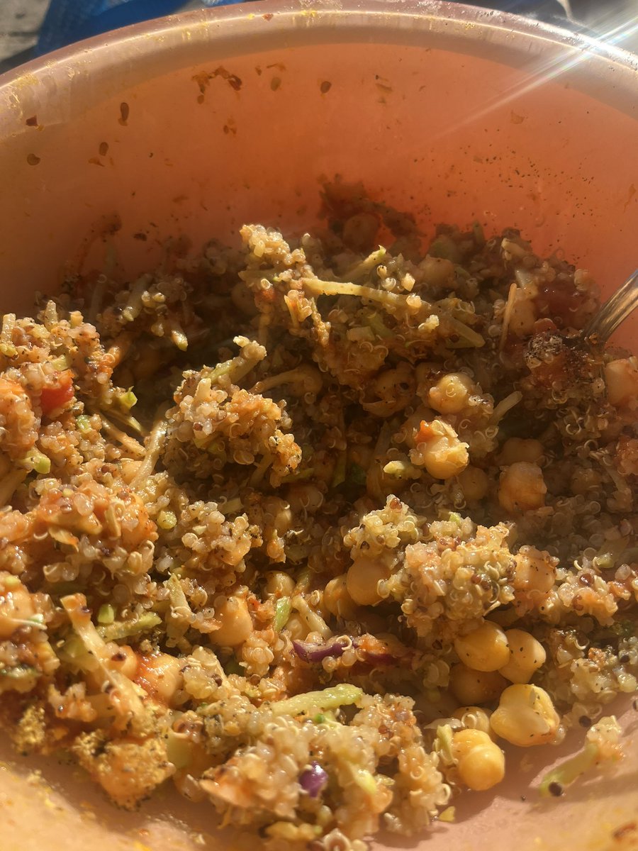 Lunch - another plant based lunch full of nutrients down the hatch ! It was yummy too. Too bad I don’t really have recipes and I just hobble things together.