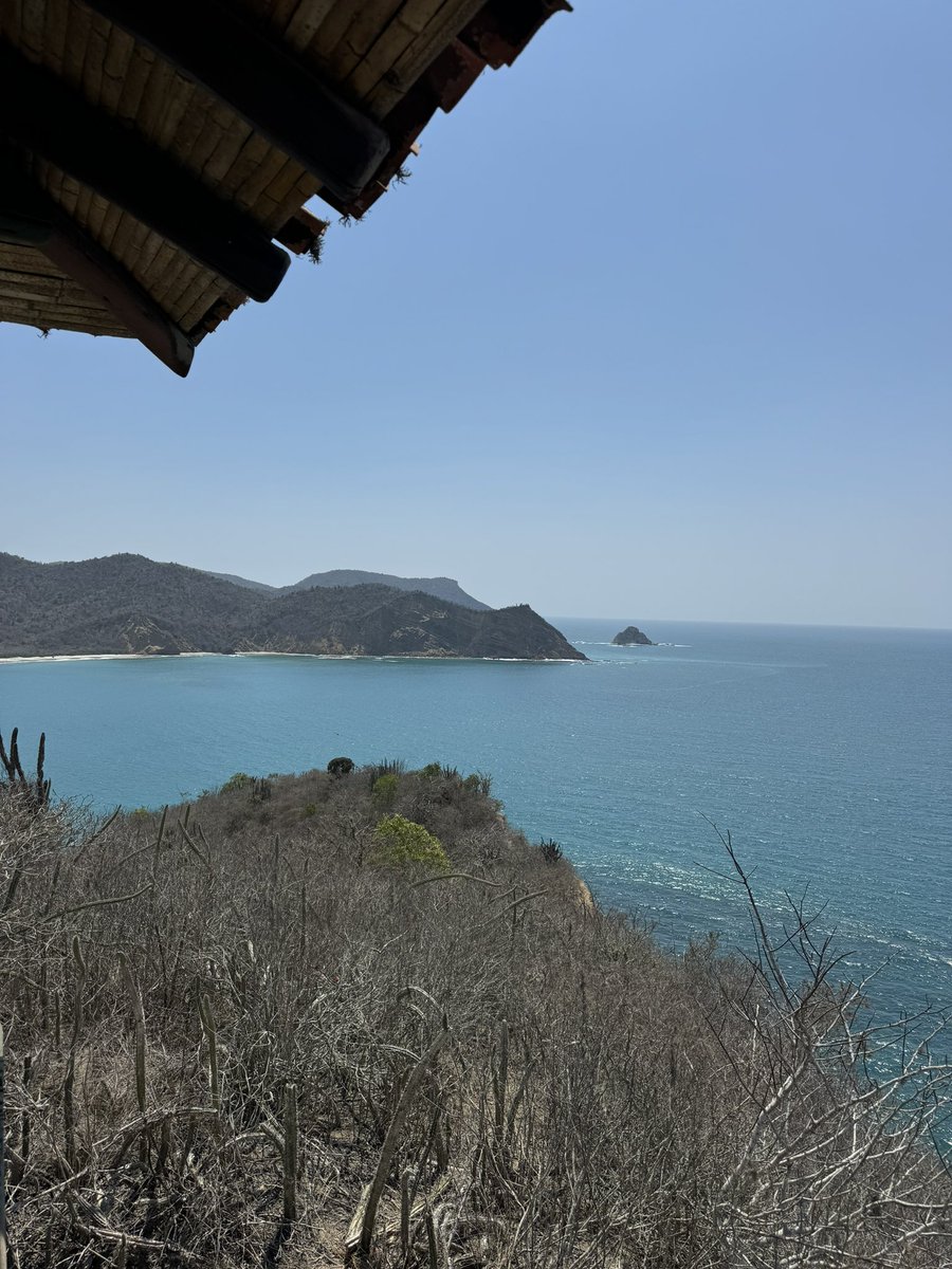 Hellgurl95's tweet photo. THIS IS ECUADOR 🇪🇨 https://t.co/nmFjU7DVVT
