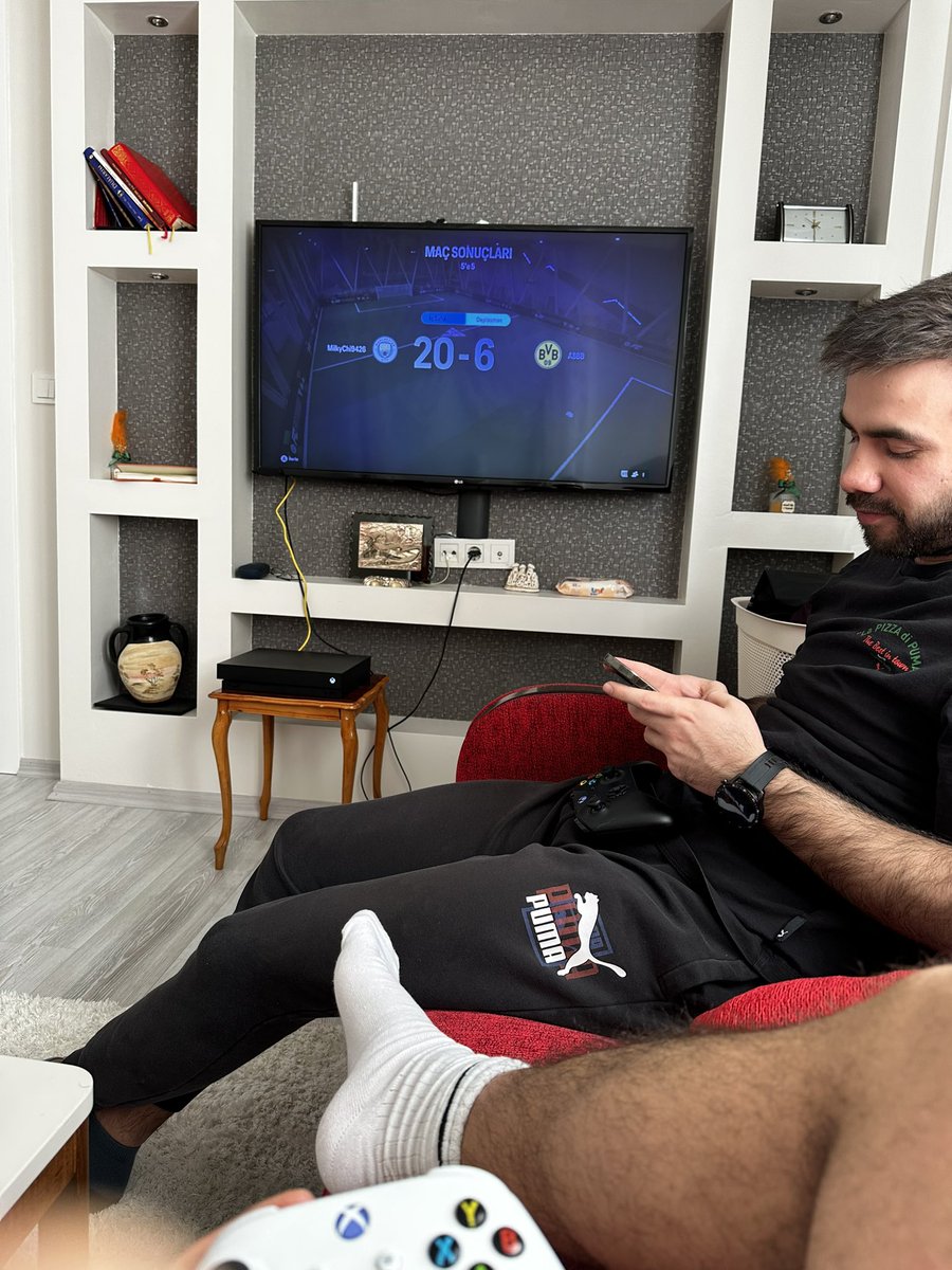 SutEmre's tweet photo. @battleedebiyati al bunu da sessize al 👍🏿👍🏿 https://t.co/GRnTaRoMTU