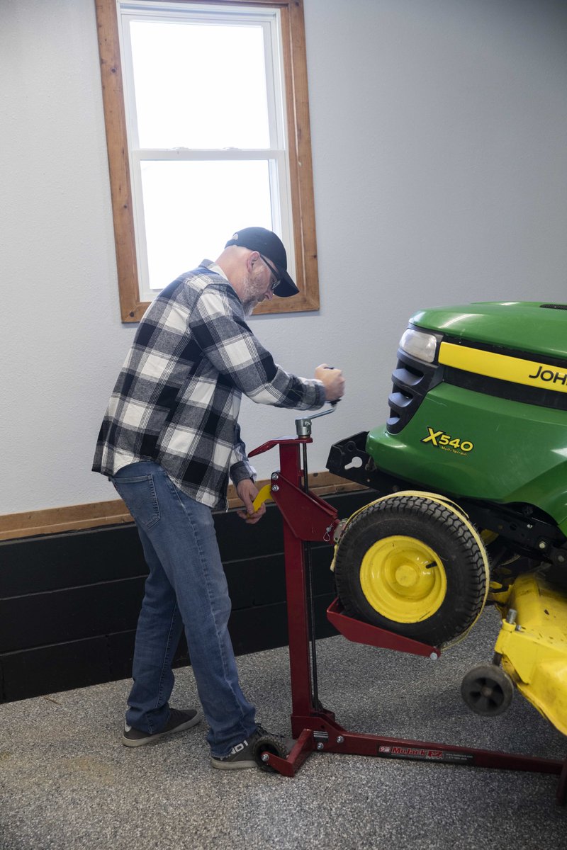 themojack's tweet photo. Clean, cover, and store. Your mower’s winter checklist! ✅
#themojack #mojack #mower #lawncare #lawnmower #mowingthelawn #lawnart #landscaping #mancave #yardwork https://t.co/QDxAgbCS3V