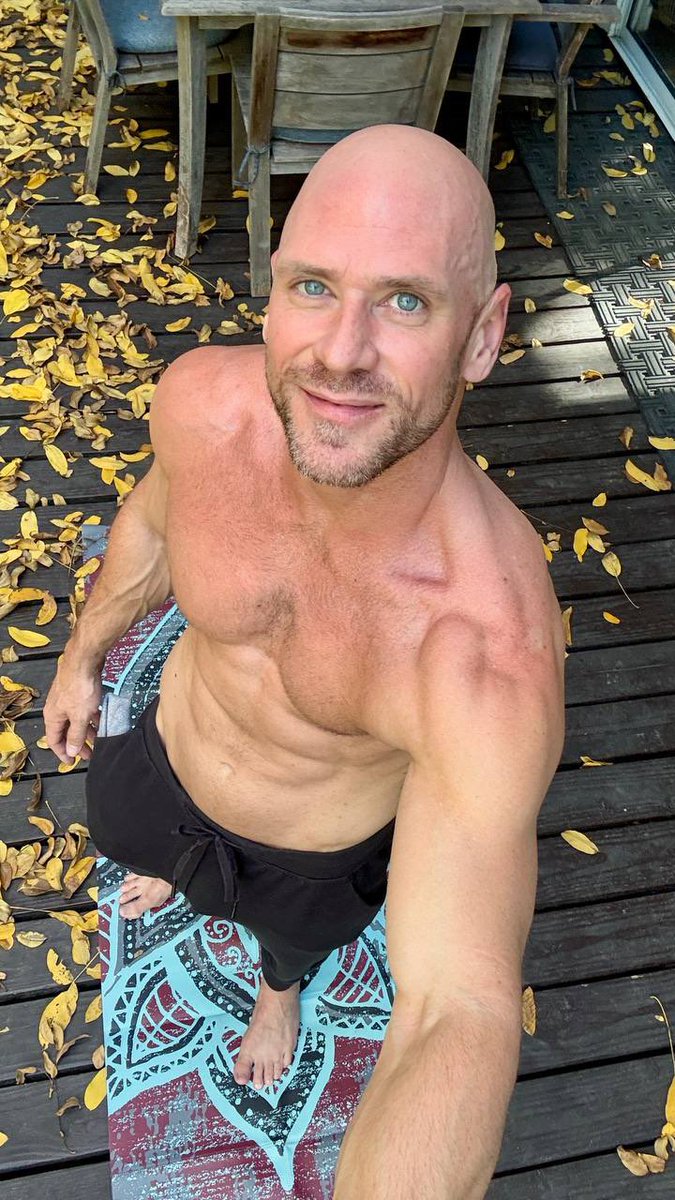 Sinful_Johnny's tweet photo. you accidentally googled "daddy" https://t.co/XzAqiQS158