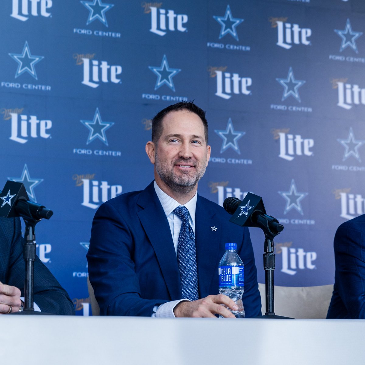 dallascowboys's tweet photo. Day one on the job. https://t.co/qIyuZIGVzP