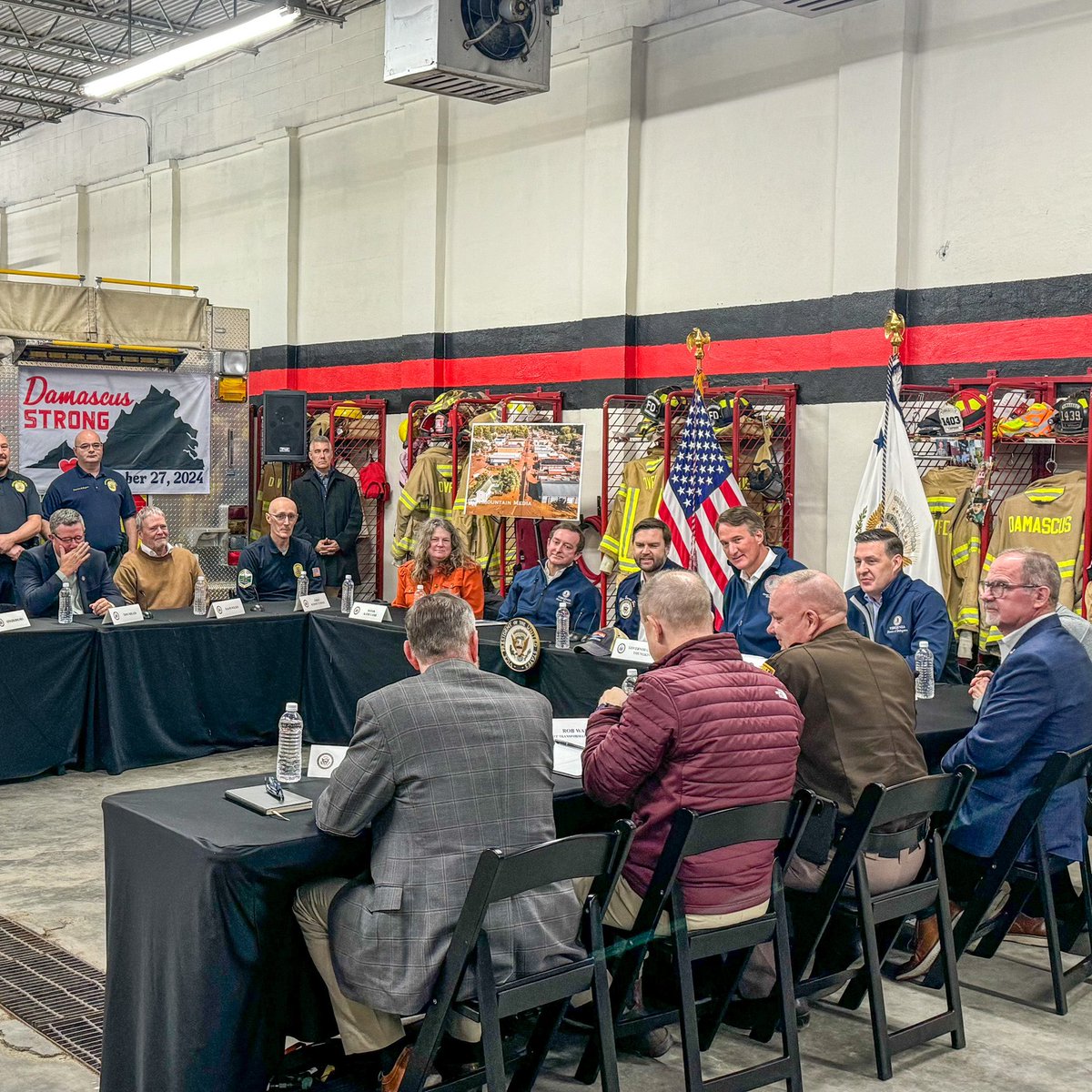 GovernorVA74's tweet photo. Thank you, @VP @JDVance, for honoring your word and returning to Damascus for your first official visit. Your commitment to Southwest Virginia and leadership in advancing Hurricane Helene recovery efforts to rebuild and strengthen our community are deeply appreciated. https://t.co/kw90vmmWk5