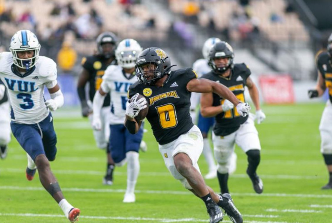 #AGTG Blessed to receive a D1 offer from <a href="/kennesawstfb/">Kennesaw State Football</a> !! #Hootyhoo <a href="/coachcam005/">Jason cameron</a> <a href="/thecam78/">Coach Cameron Brown</a> <a href="/stroudmr/">Mark R Stroud</a>