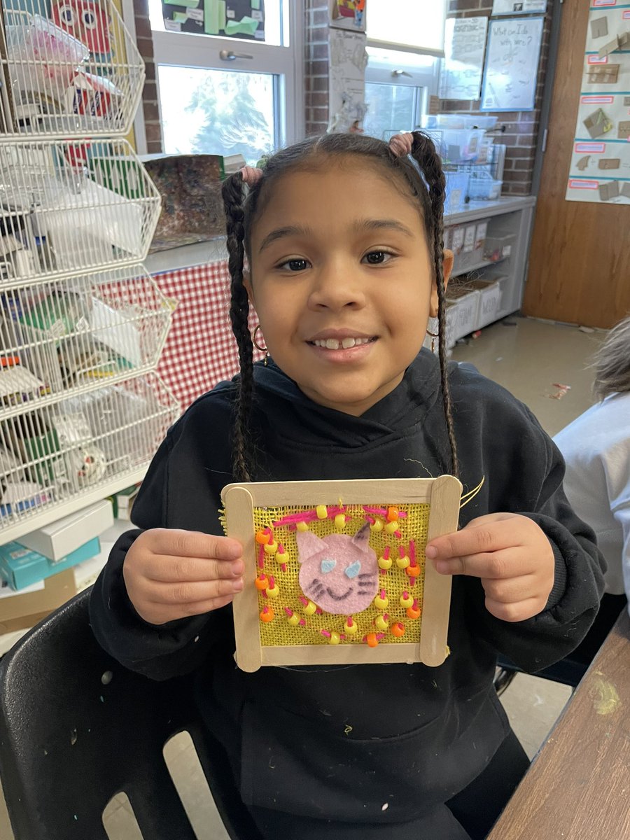 Meridith Perry (@daweartists) on Twitter photo So many great things are happening in our art studio! <a href="/DaweDragons/">Dawe School Dragons</a> <a href="/StoughtonPS/">Stoughton Schools</a> So many great things are happening in our art studio! <a href="/DaweDragons/">Dawe School Dragons</a> <a href="/StoughtonPS/">Stoughton Schools</a>