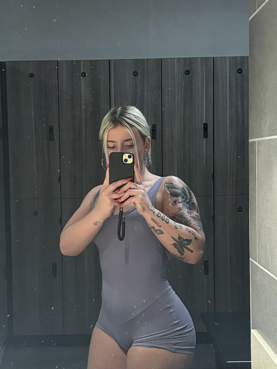 KenzieLessard's tweet image. Been a couple years 👋