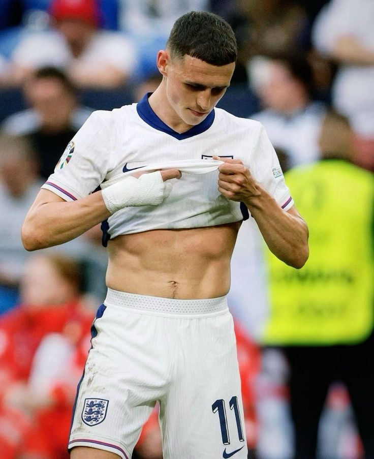 بسوي قروب كلاب ودياثه وعهر الي يبي يدخل يرتوت ويجي خاص