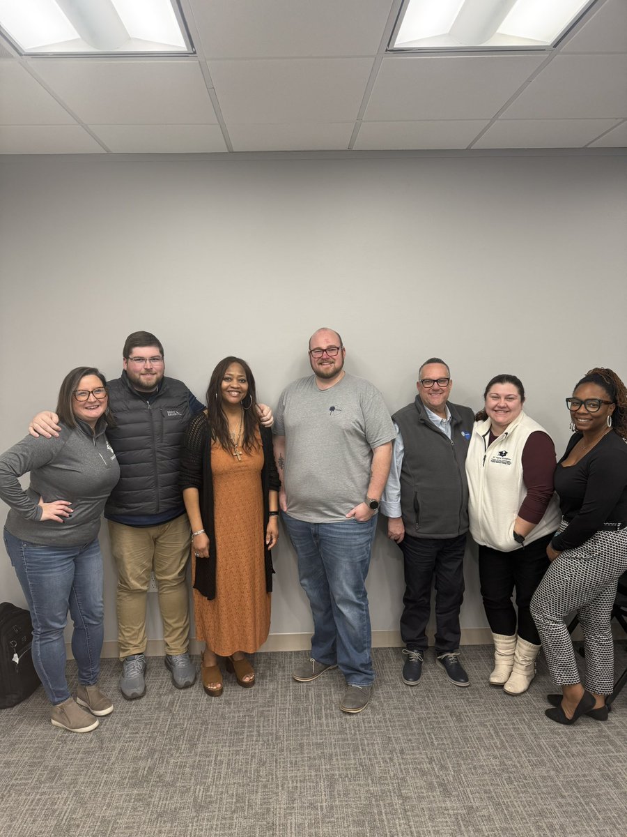 DrSamHicks's tweet photo. Winter #SCASFAA board meeting in Columbia, SC. Always an honor to serve. Got to check in with former student and coworker. #tealnation #financialaid https://t.co/QmctwUEP27