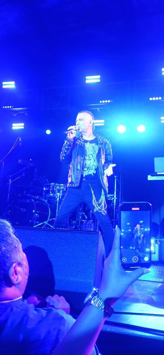 Nunca dejes de creer en ti 🎵🎼🖤🎤