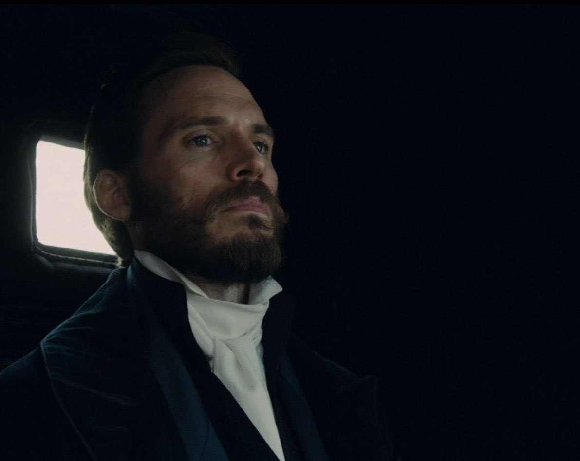 anchemartina's tweet photo. comunque sam claflin magistrale comunica il fascino della vendetta anche solo a gesti io innamorata 
#ilcontedimontecristo 
https://t.co/bKGINfH7Oc