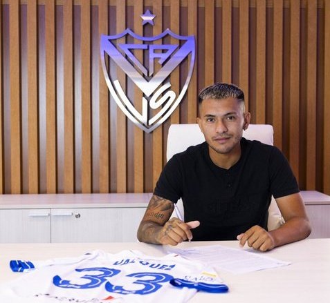 gabocik's tweet photo. SE REFUERZA EL MEDIO CAMPO

Kevin Vázquez es nuevo refuerzo de #Vélez
Se le compro el 50% del pase a #Ferro 
El contrato es hasta diciembre de 2028
La temporada del 2024 fue parte del campeon de @Copa_Argentina #CentralCordoba https://t.co/VRPFaLqp3i