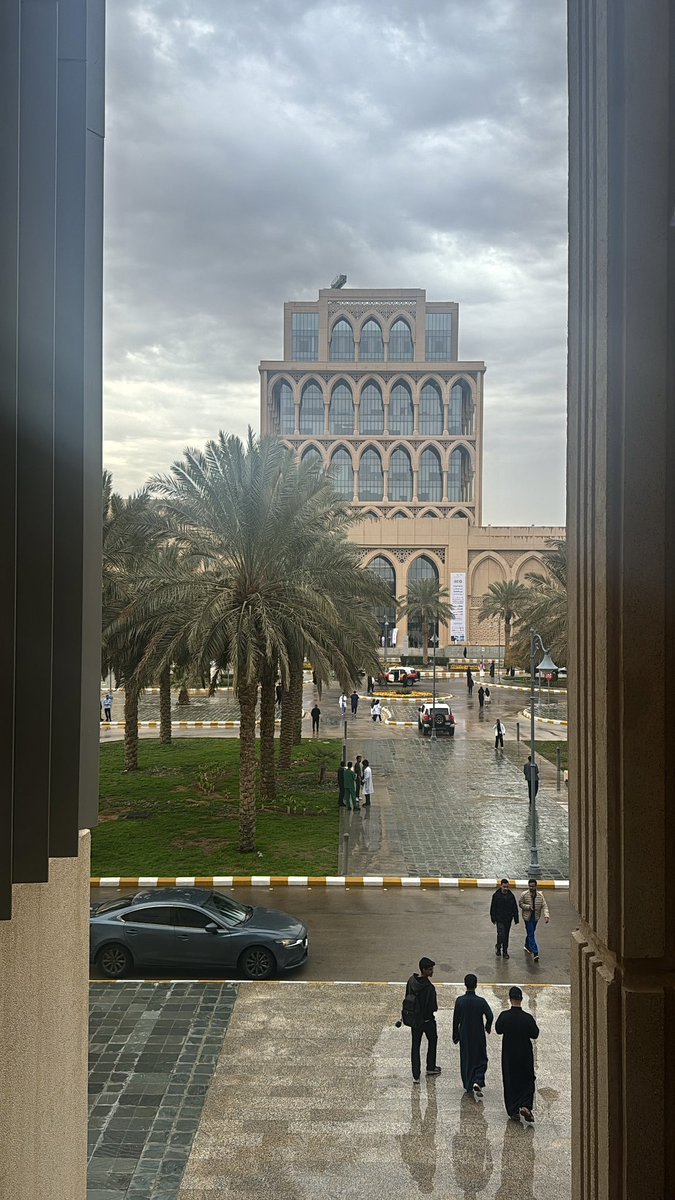 أربعة أيام مميزة في #هاكثون_الابتكار_الصحي_الخامس مليئة بالتحديات والتعلم..خرجنا خلالها بمشروع ابتكاري نفخر به، جعله الله نافعاً لوطننا 🇸🇦
شكرًا لجامعة الملك سعود للعلوم الصحية على استضافتها الرائعة
