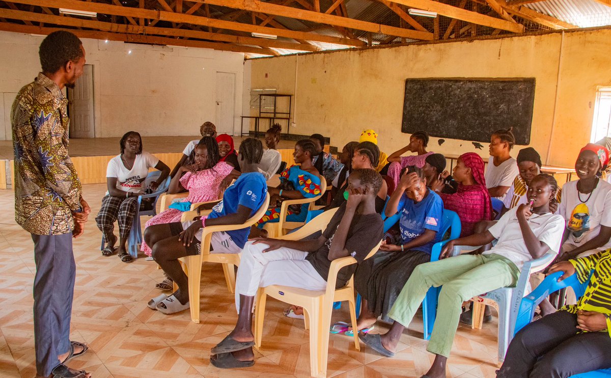 Refugee Teens Talk tweet media