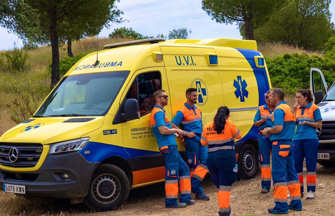 Está ya preparada en la isla junto a la hoguera de Montoya.  #LaIslaDeLasTentaciones4