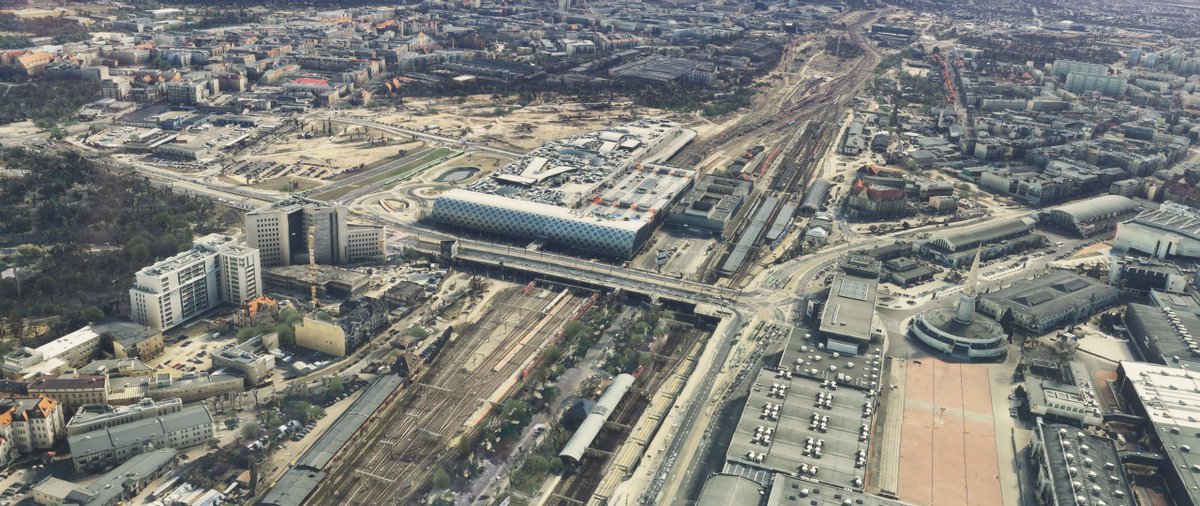 dariuszmatt's tweet image. RTX 3070 i podmieniony najnowszy plik DLSS w trybie Quality. Ostrość i detale fotogrametrii od 1000 ft zyskały zupełnie nową jakość. #MSFS24 SU1