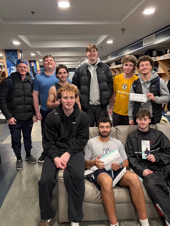 Shoutout to our X-Men swabbing for Canadian Blood Services coordinated by @xgivesblood !

#HailandHealth
#GoXGo