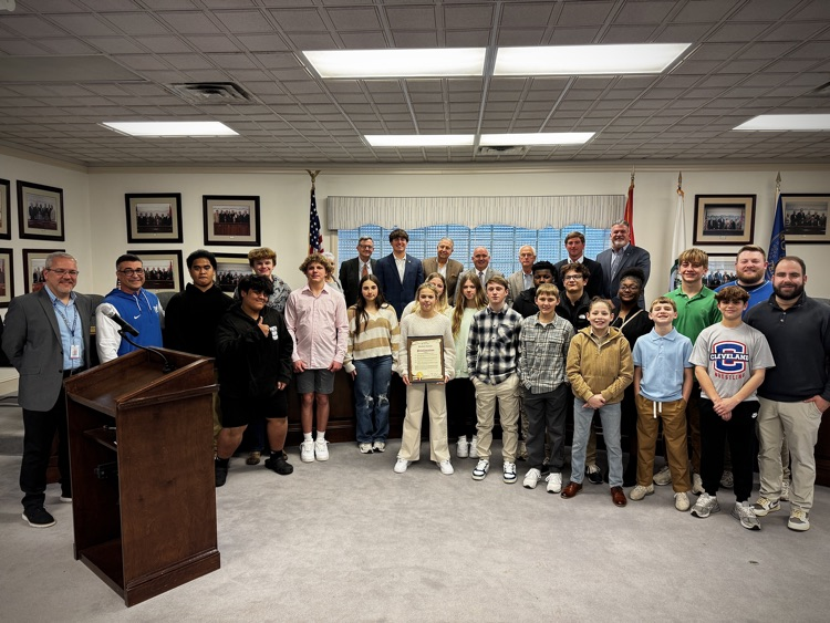 clevecityschool's tweet photo. Today is Blue Raider Wrestling Day! Congrats to the CMS Wrestling Team on being recognized by Mayor Kevin Brooks for their historic achievements as the 1st TMSAA Class AA Dual State Champs!
Special shoutout to Brystol Potter &amp; Kailee Miller for earning individual state titles! https://t.co/4bfXJSeRpe
