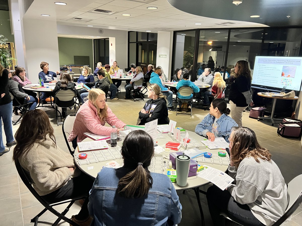 NevadaRobotics's tweet image. Last week we had another amazing professional development session with our cohort of PreK-5th grade educators in Elko, NV at Great Basin College where each teacher got to take with them books for their students and teaching kits with materials to teach our Books & Bots…