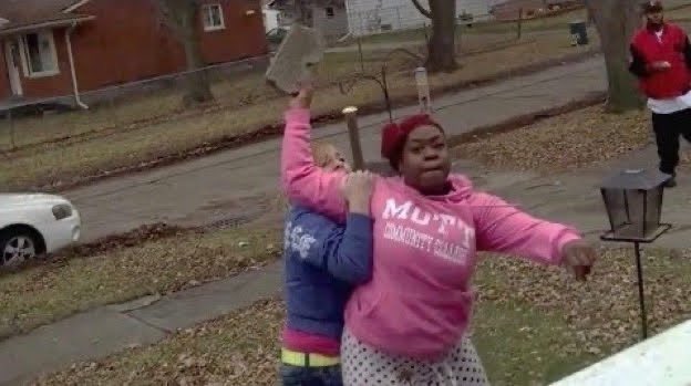 El sinvergüenza del Gerard riéndose mientras su novia está llorando y pidiéndole perdón por algo que no tiene culpa ME TIENE HARTA #LaIslaDeLasTentaciones4