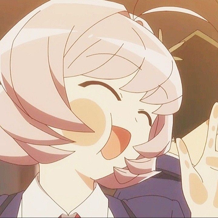Najimi_l's tweet photo. @ShionKaiser A caray se parece a mi jefa https://t.co/aW9ygN8taL
