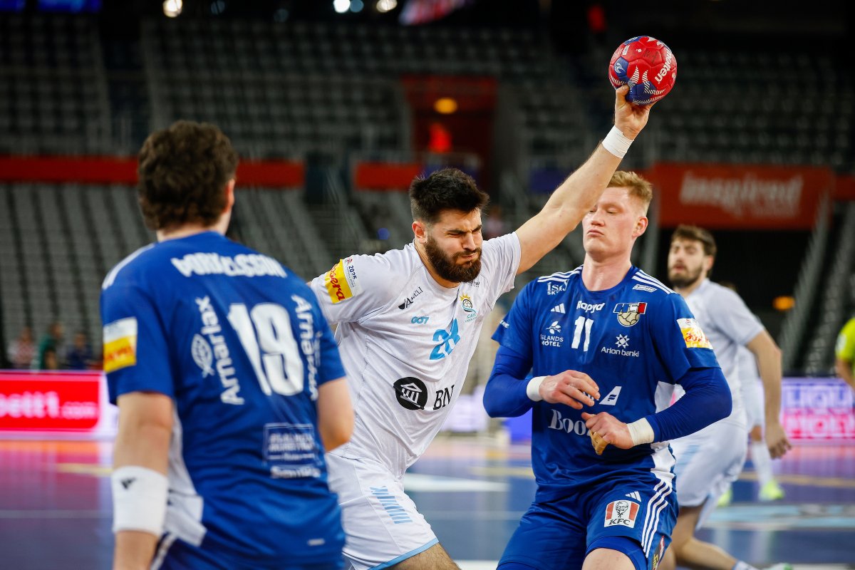 #Handball | A pesar de un gran arranque, #LosGladiadores terminaron cayendo ante #Islandia y cerraron el #Mundial en el puesto 20.
.
#SelecciónArgentina #ASeguirCreciendo #DeportesEnQuilmes
.
Leé más en: deportesenquilmes.com.ar/spip.php?artic…
