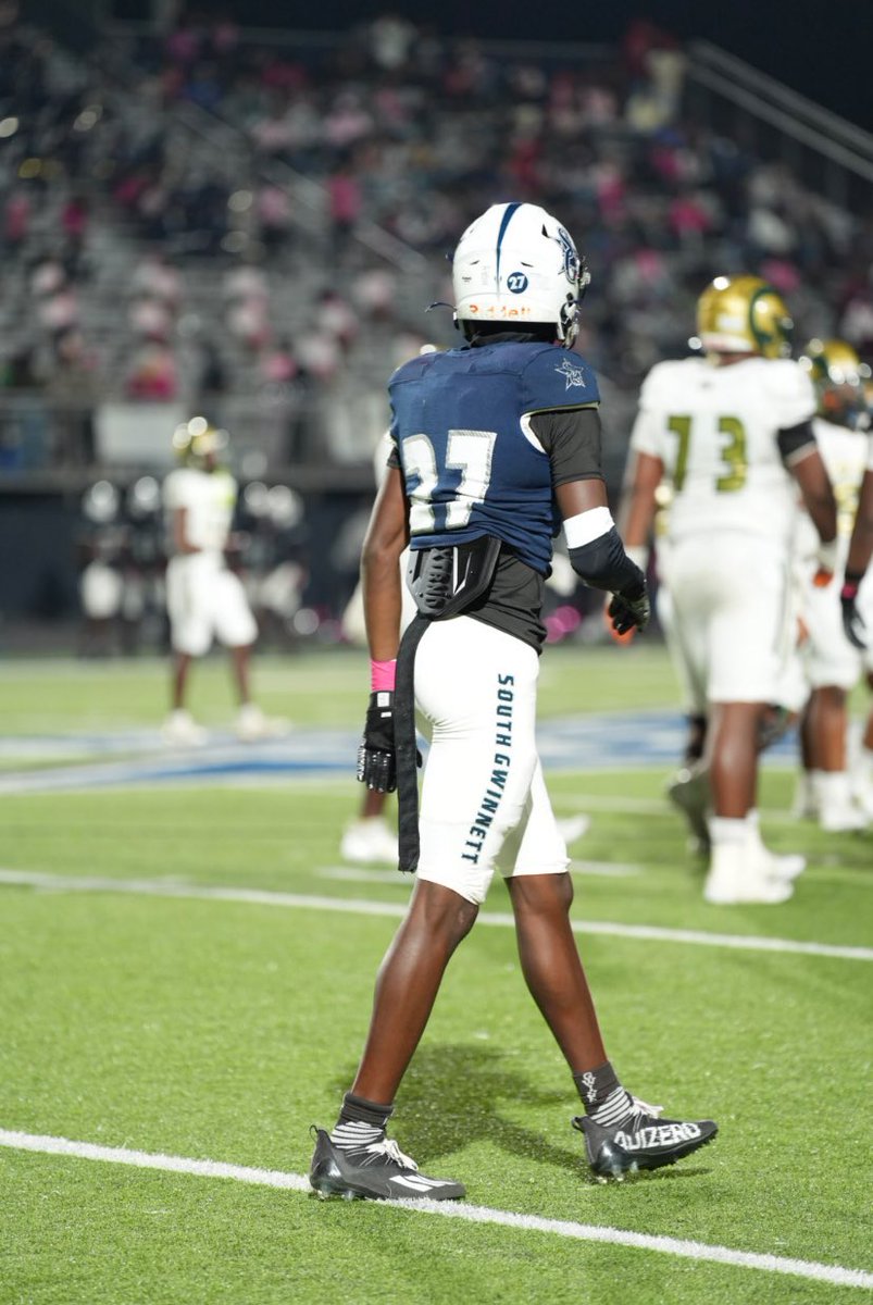 🚨1st team All-Region in one of the best Regions in Georgia.
 6’2 170 DB Long Athletic Physical Corner‼️

Film don’t lie, just watch.
 👇🏾
hudl.com/v/2QVtS0

<a href="/CoachBryanLamar/">Bryan Lamar</a> <a href="/CometsSGHS/">South Gwinnett Comets Football Recruits</a> <a href="/zaymartin2410/">Coach Martin</a> <a href="/SGHSAthletics/">SGHS Athletics</a>