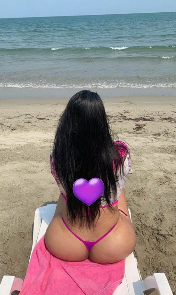 RickLong490455's tweet photo. No hay mucha gente https://t.co/sprBnFhqHS