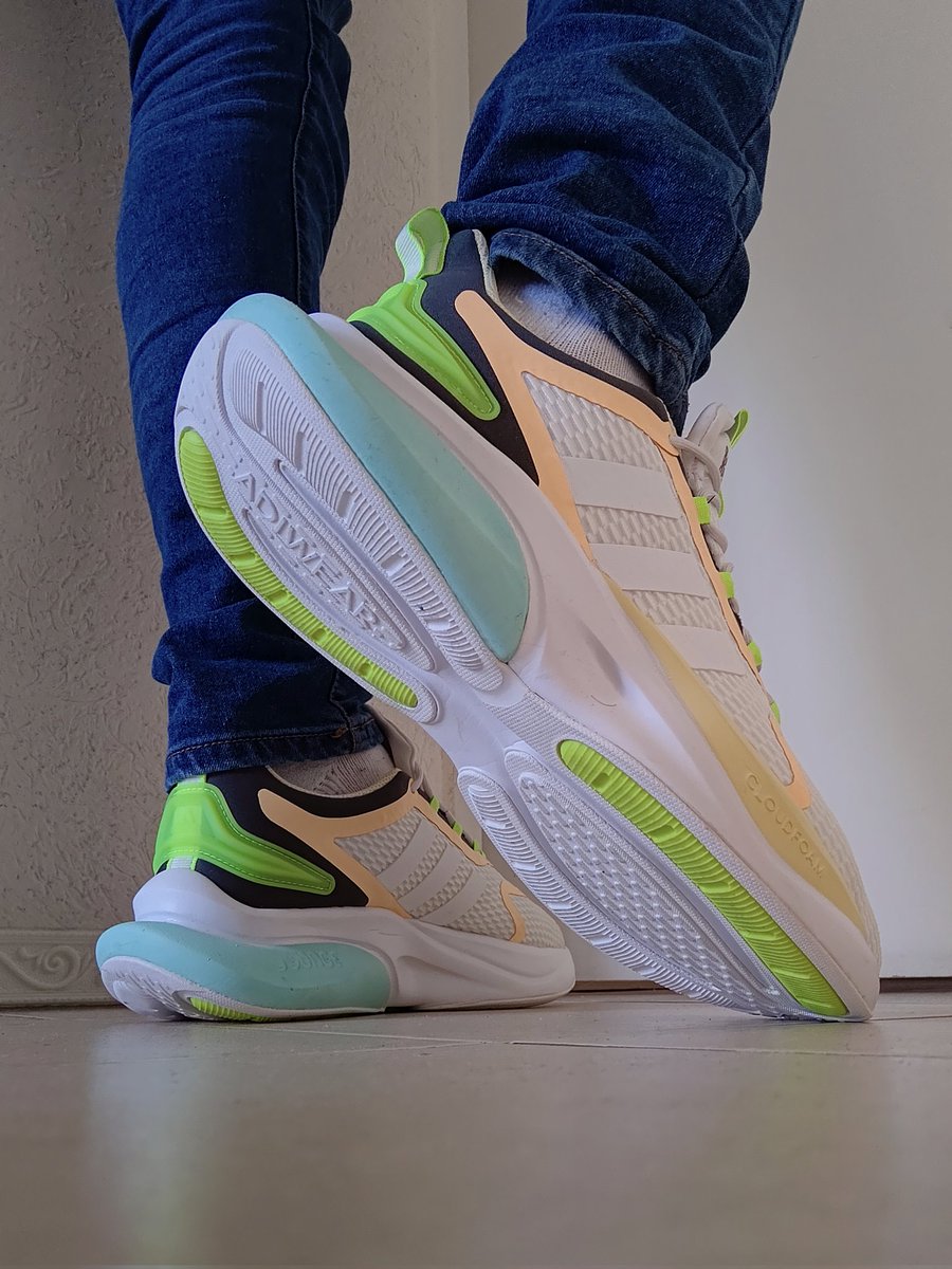 ALANDZUL's tweet photo. ADIDAS / Running Alphabounce+ Sustainable Bounce
#sneakersaddict #kicksonfire #sneakerlover #sneakerart
#adidas #adidasrunning #runningalphabounce #alphabounce #sustainable #adidasbounce #bounce https://t.co/urBp1b8l1I