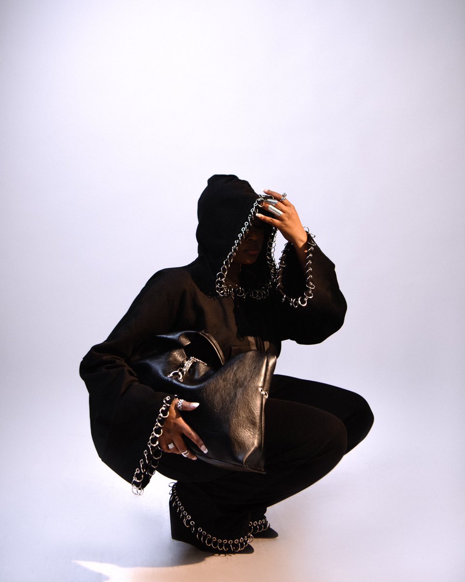 jordnelise's tweet image. Carabiner Hobo Bag launching next week