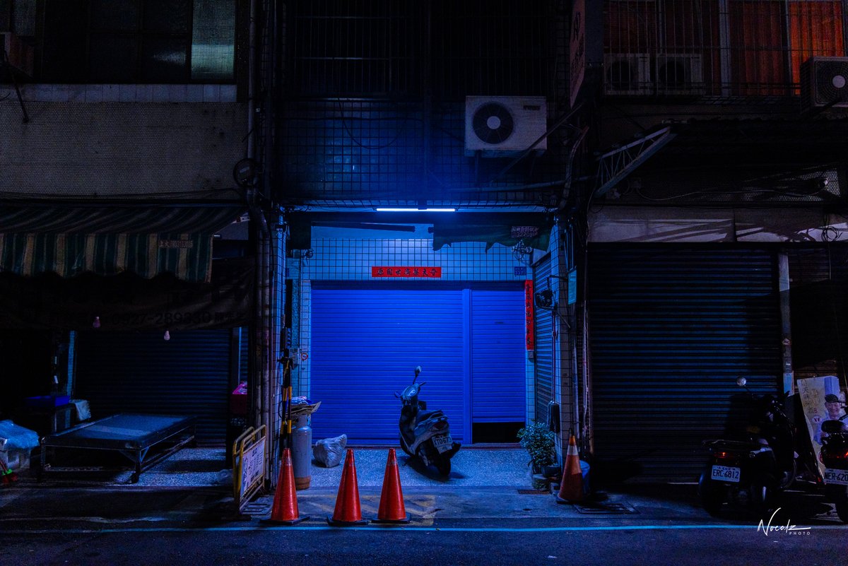 noealz's tweet photo. A lonely night in Kaohsiung, Taiwan https://t.co/SsG5gKOKPV