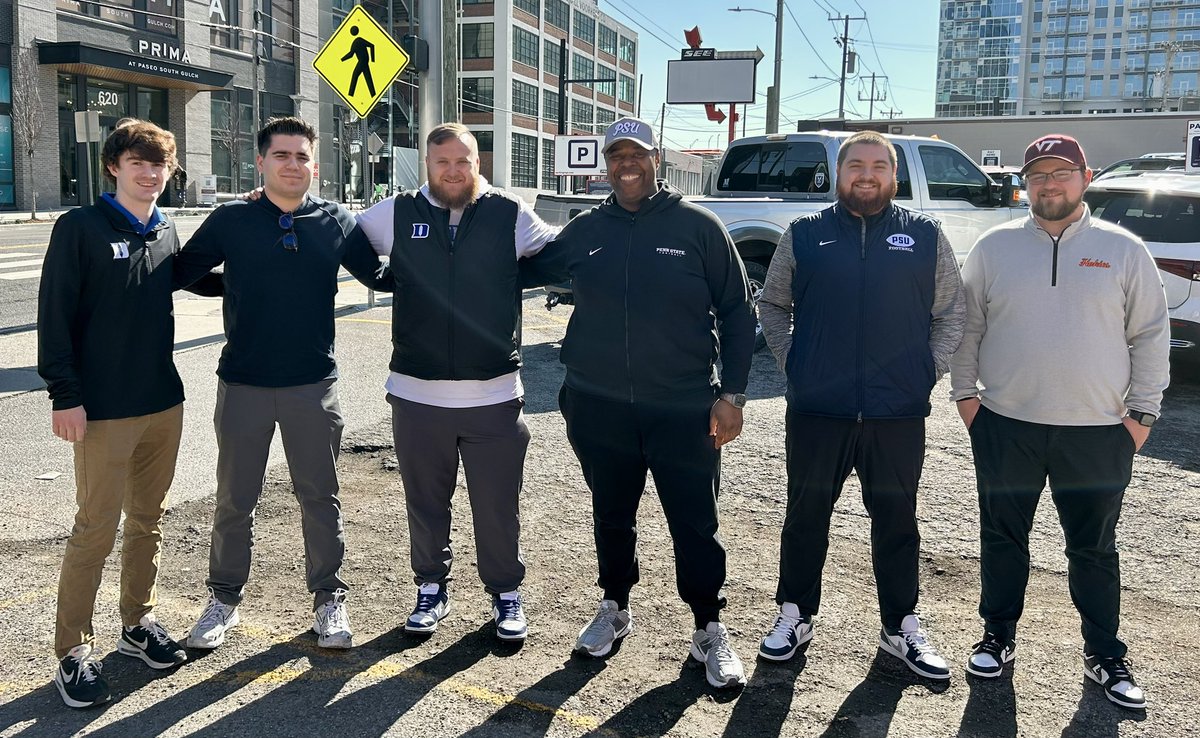 jevlee's tweet image. Missing many more but it was cool to come together and have a quick Penn State Football Video Staff past & present lunch reunion here in Nashville, TN
Very proud of every single one of them🫡🤝🏾
#weare