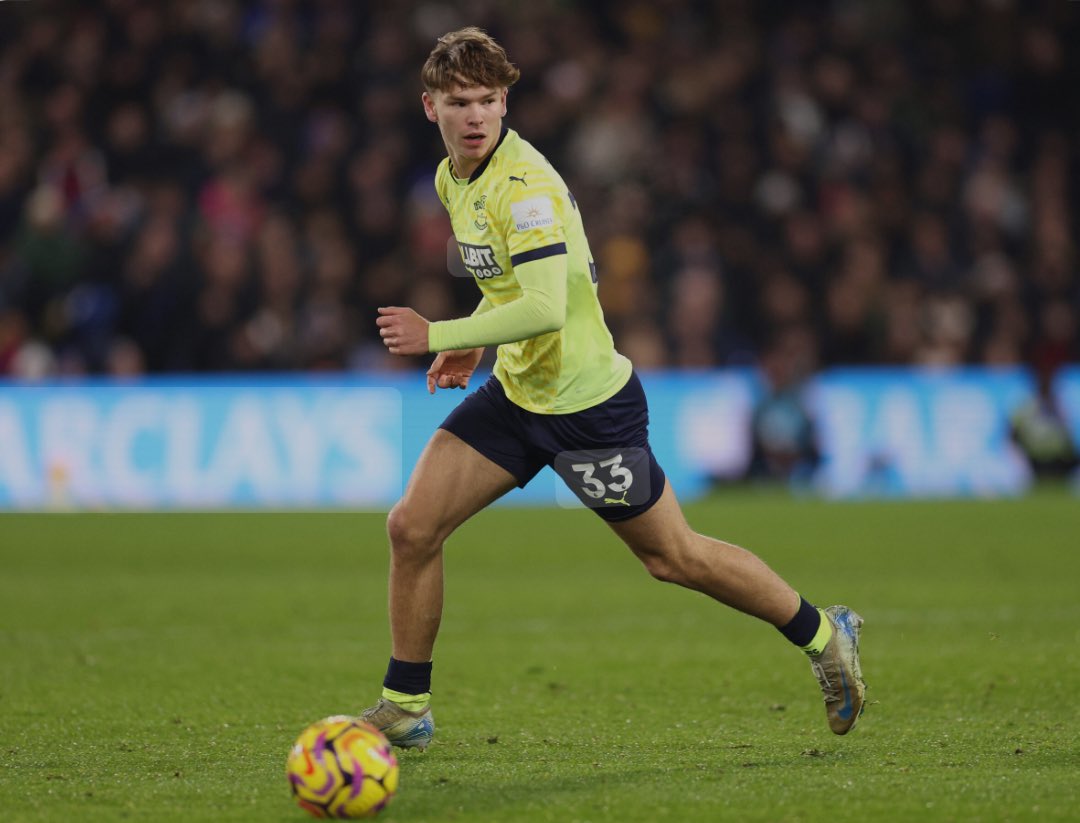 Allthings__THFC's tweet photo. 🚨#Tottenham are looking to sign Southamptons Tyler dibling for next summer. 

The idea is to also sign a player who can make an immediate impact on the first team. 

@pokeefe1🥇 https://t.co/jLLXsd1mBg