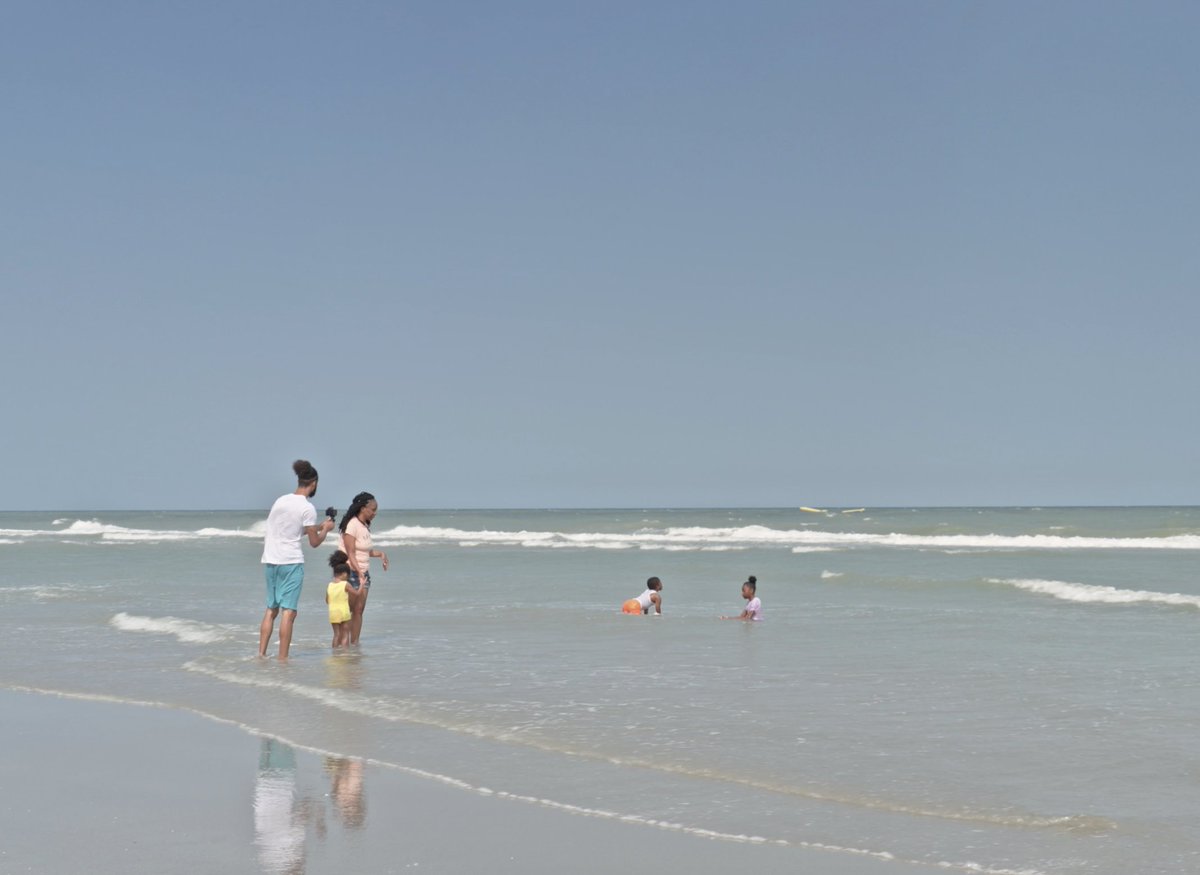 TTSpectrumShow's tweet photo. Mikko’s love for the beach shines in this special moment from Ep. 4 of Season 1 of Traveling the Spectrum. There’s something so peaceful about the sand and the waves.

Do you feel at home by the ocean like Mikko, or do you lean more toward city adventures? 

#TravelingTheSpectrum https://t.co/0h4C9J1ibi