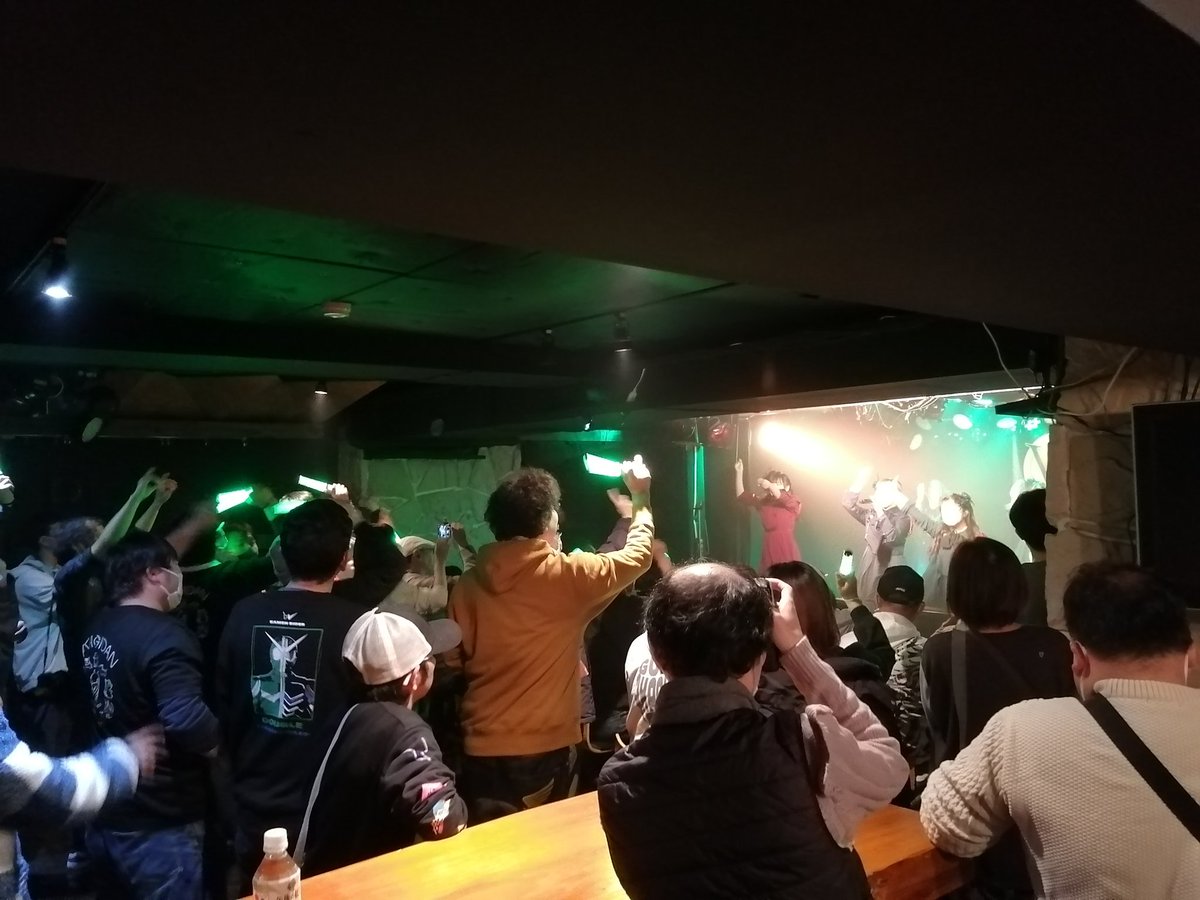 興奮がさめません！
どのアイドルさんにも優しく力強い声援でとても感動しました！
ファンの方は優しくて温いですね！

#スーパーライブ2025in群馬
#Loverypopo
#ゆめいろ流星群
#esola
#VS_VERSE
#クログラ
#あかぎ団