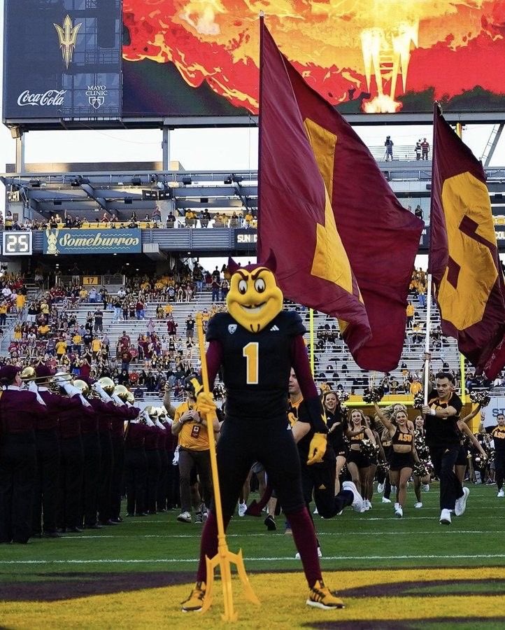 Sione Tu’amoheloa-Kaho✯ (@sione_k10) on Twitter photo After a great convo & workout with <a href="/coacharroyo/">Coach Arroyo</a>, I am blessed to receive an offer from Arizona State🙏🏽! #AG2G
•<a href="/football_abes/">Lincoln Abes Football 🎩</a>
•<a href="/risefootball_/">RISE Football 🏈</a> After a great convo & workout with <a href="/coacharroyo/">Coach Arroyo</a>, I am blessed to receive an offer from Arizona State🙏🏽! #AG2G
•<a href="/football_abes/">Lincoln Abes Football 🎩</a>
•<a href="/risefootball_/">RISE Football 🏈</a>