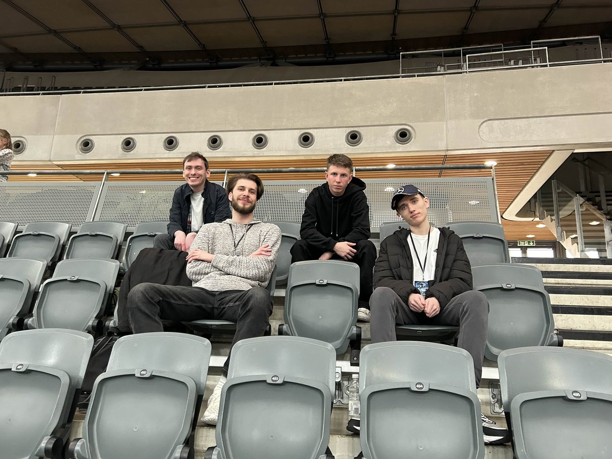 HexedDiff's tweet image. Arrived back home from London safely ✈️

Finished Top 6 with the squad, we played some amazing matches during the weekend and I’m really proud of this lot 

@Pr0vocativ 
@Hxrshly 
+ Suspense

Thank you @EuroHaloLeague for putting up this amazing event for us 💙🤍