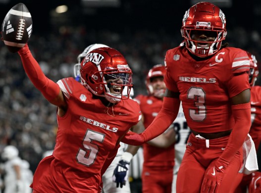 Brayden Bonik (@im_brayden23) on Twitter photo I appreciate UNLV coach Kyle Hoke for stopping by Ridge Point HS today and offering me.
<a href="/RPHS_FB/">Ridge Point Football</a>
<a href="/Coach_LaFavers/">Rick LaFavers</a>
<a href="/KHOKE23/">Kyle Hoke</a>
<a href="/unlvfootball/">UNLV Football</a> I appreciate UNLV coach Kyle Hoke for stopping by Ridge Point HS today and offering me.
<a href="/RPHS_FB/">Ridge Point Football</a>
<a href="/Coach_LaFavers/">Rick LaFavers</a>
<a href="/KHOKE23/">Kyle Hoke</a>
<a href="/unlvfootball/">UNLV Football</a>
