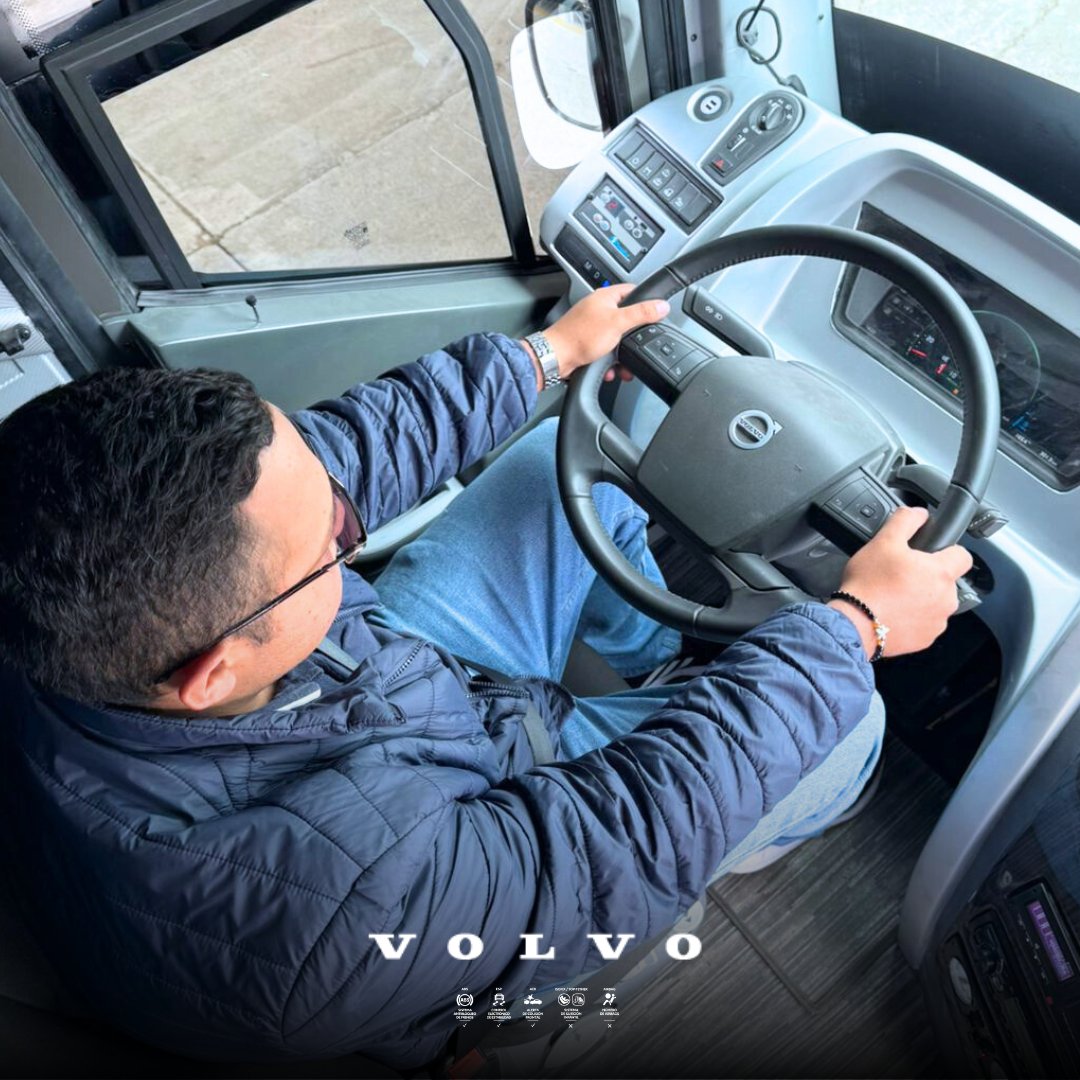 Iniciamos el 2025 con la entrega de un Volvo B13R a <a href="/FlotaLaMacarena/">Flota La Macarena</a>  , una nueva unidad que combina potencia, eficiencia y tecnología para cumplir con los estándares más altos del transporte, para beneficio de todos sus usuarios.

#VolvoBuses #VolvoB13R #FlotaLaMacarena