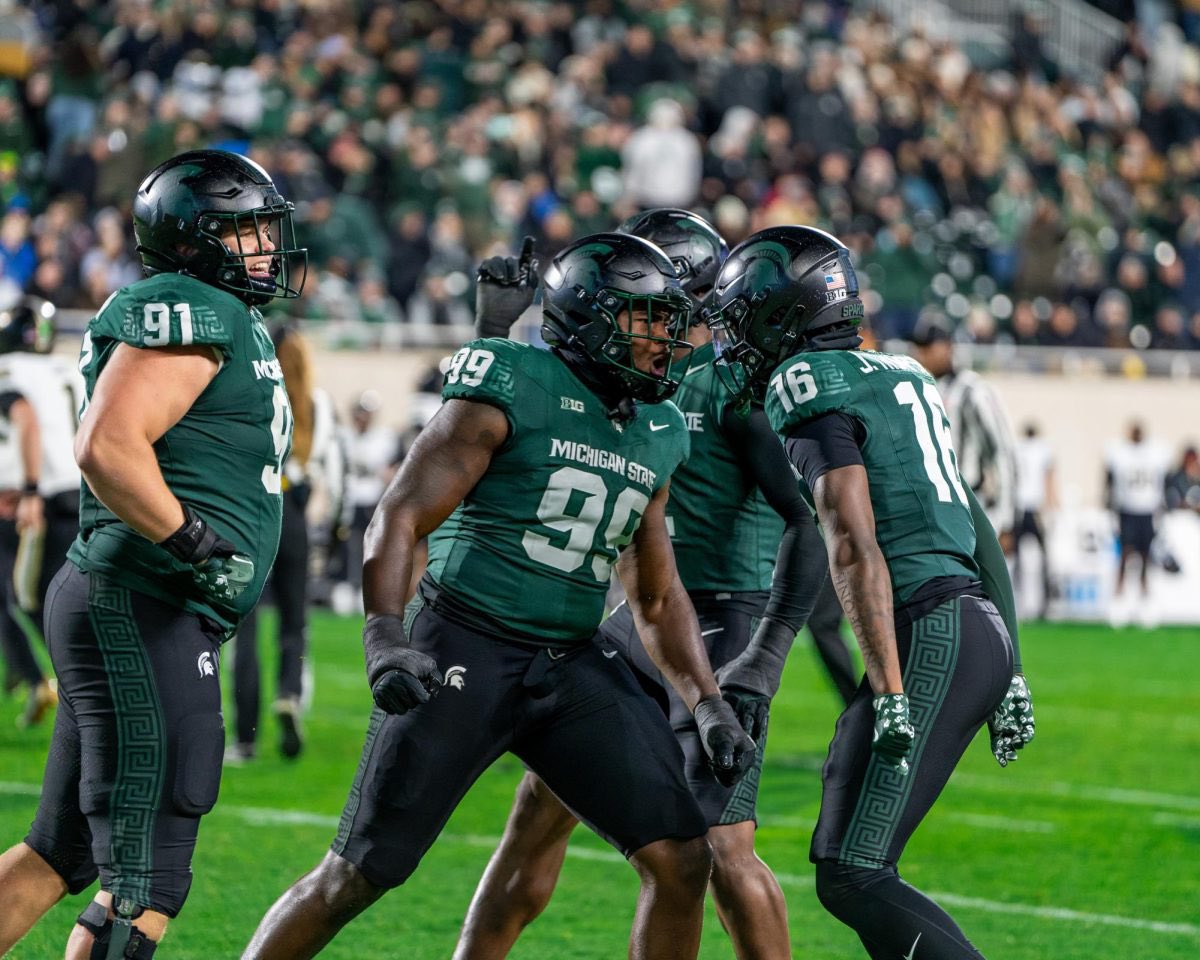 Isaiah McNish (@i_mcnish34) on Twitter photo Truly Blessed and Grateful to Receive an Offer From Michigan State Spartans
#ThankYouGod #GoSpartans⚔️
<a href="/MohrRecruiting/">Brian Mohr</a> <a href="/MSUFBRecruiting/">Spartan Recruiting</a> <a href="/AustinDArmond/">Austin</a> Truly Blessed and Grateful to Receive an Offer From Michigan State Spartans
#ThankYouGod #GoSpartans⚔️
<a href="/MohrRecruiting/">Brian Mohr</a> <a href="/MSUFBRecruiting/">Spartan Recruiting</a> <a href="/AustinDArmond/">Austin</a>