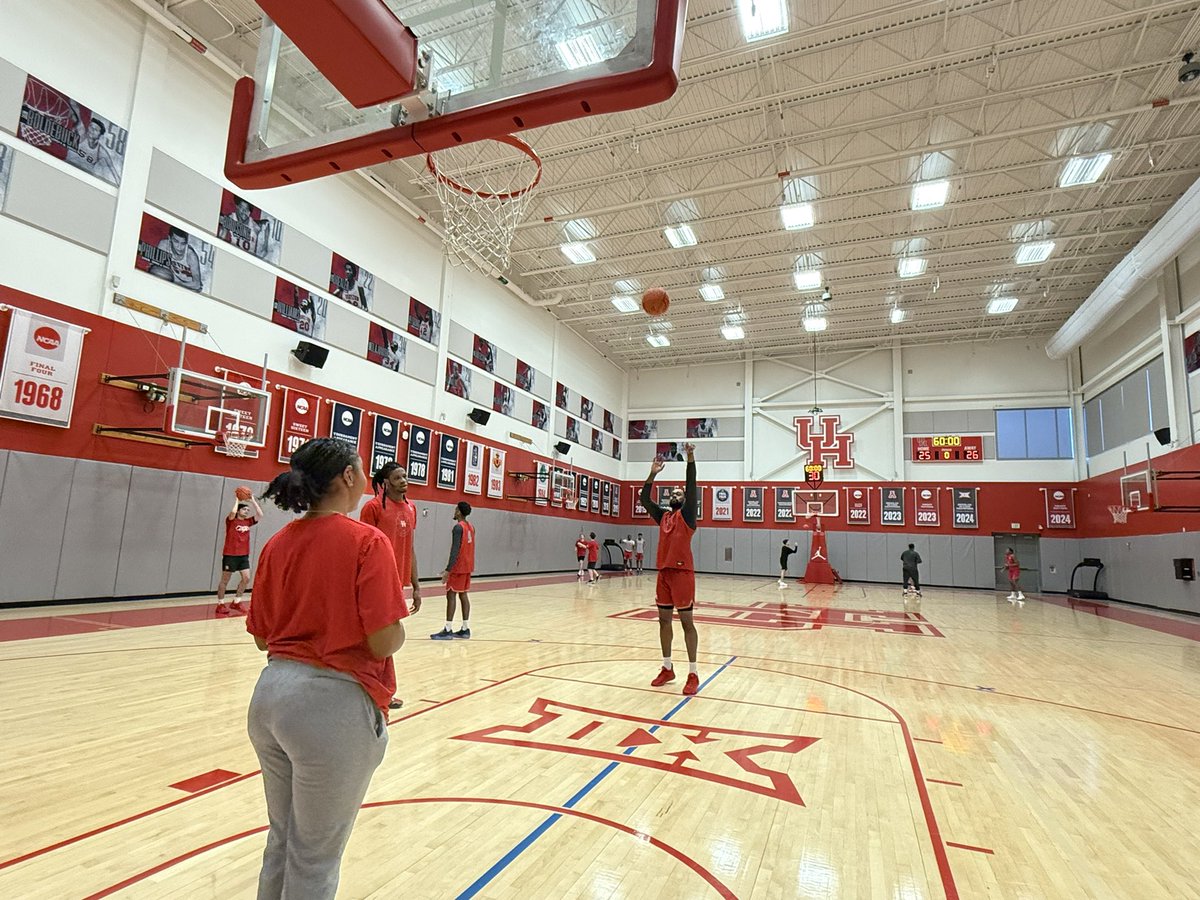 GoCoogs.com tweet media