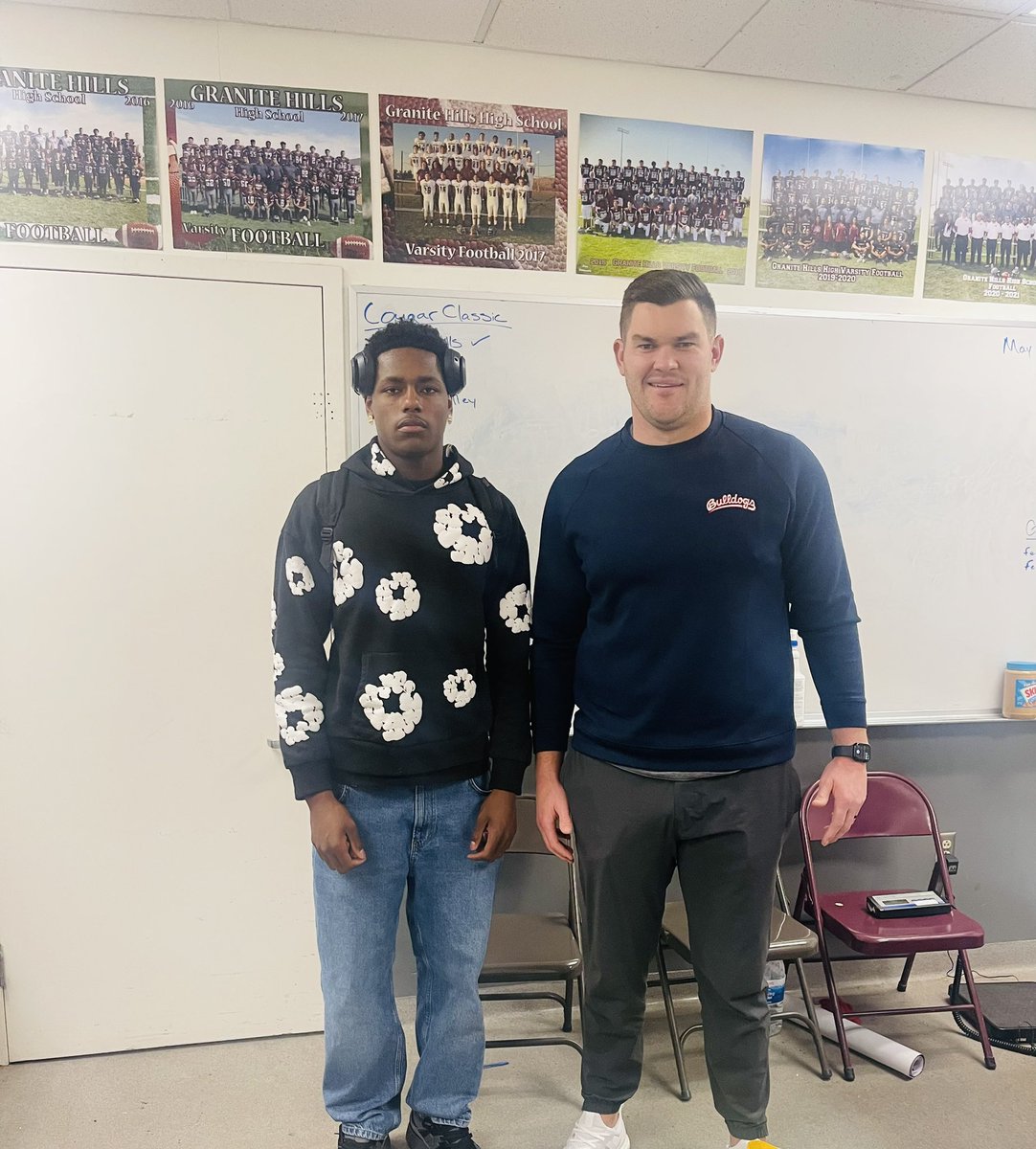 ghighfootball_'s tweet photo. Thanks to @Coach_Crab for stopping by and talking with some of our boys! We appreciate the time. #GHigh https://t.co/B34DKLOJQn
