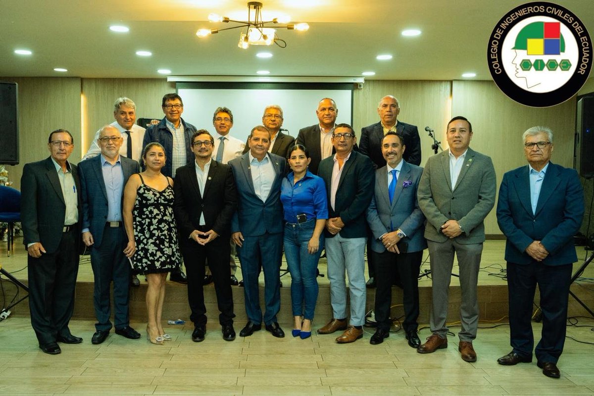 El 24 de enero en Portoviejo se llevó a cabo la Sesión de traspaso de la Sede Pro témpore del Colegio de Ingenieros Civiles del Ecuador (CICE).  El Presidente saliente Ing. Guillermo Pacheco (Guayas) entregó el mando al nuevo presidente Ing. César Villavicencio de Manabí.