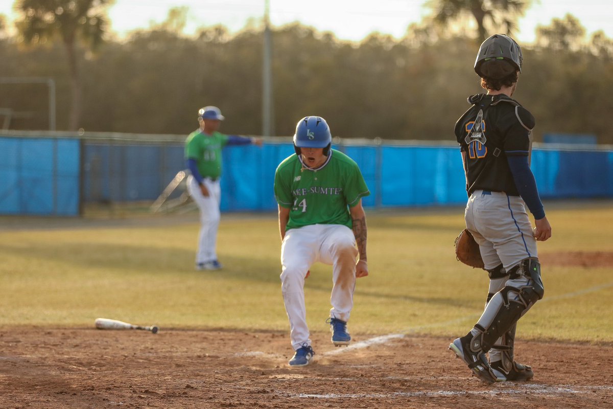 WALK-OFF SEASON 🤘

The Lakehawks battle back from trailing 2-1 to defeat Tallahassee 5-4 in extra innings! 

#WingsUp