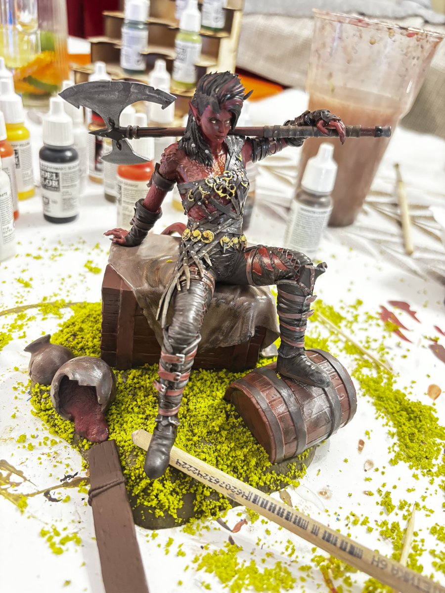 I need to glue this and this is ready T.T 

5+ hrs of work!