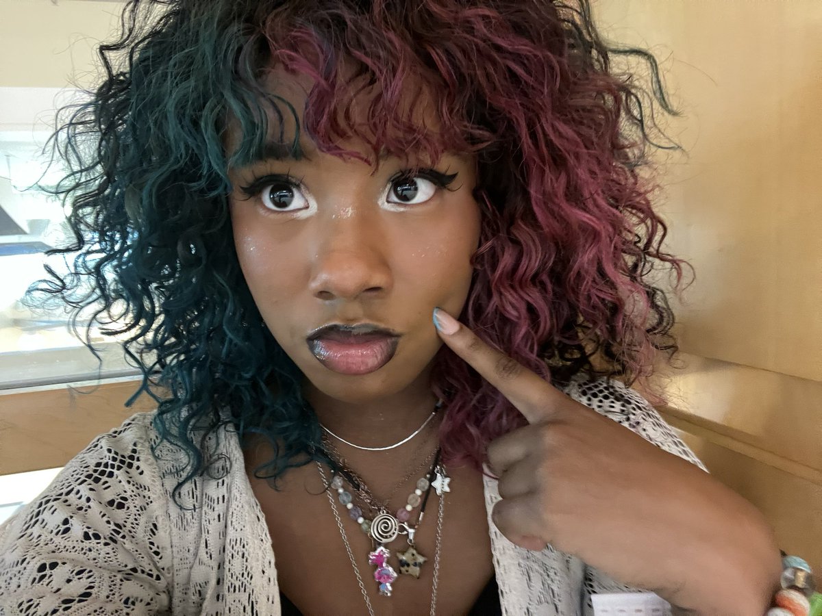 abomaton's tweet photo. lazy selfies from school ๐๐
โ-
#P1eceSelcaDay #P1SD #P1Harmony #ํผ์ํ๋ชจ๋ #INTAK #์ธํ #PSD #P1HarmonyWithP1ece
#PHSD https://t.co/p0L4zykIyy