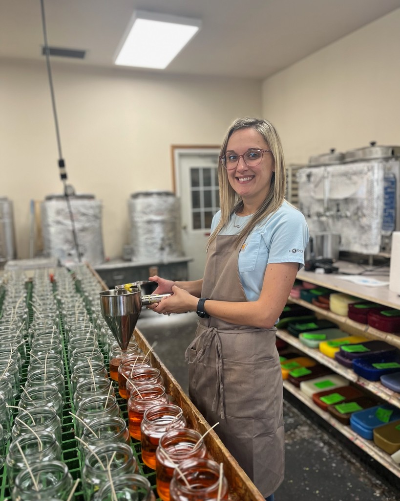 DoorCoCandle's tweet photo. Door County Candle Company’s candles are made in small batches and hand-poured in Door County, WI. Each candle product we manufacture gives back to various nonprofits across the country.
#candlescreatingchange #candleshop #doorcounty #travelwi #doorcountywisconsin https://t.co/8dsaaEbnyW